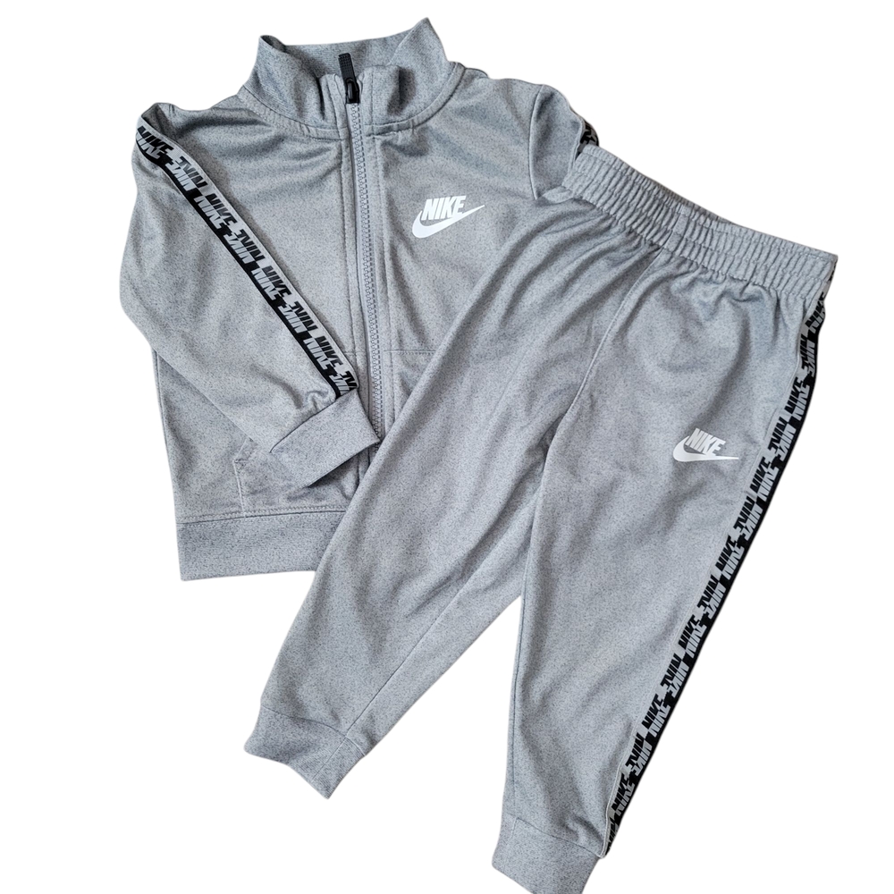 Nike Toddler Gray Tracksuit Set Size-18 Months
